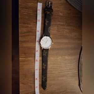 Chic Brown and Cream Star Pattern Watch